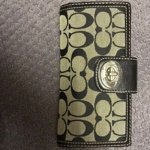 Coach wallet